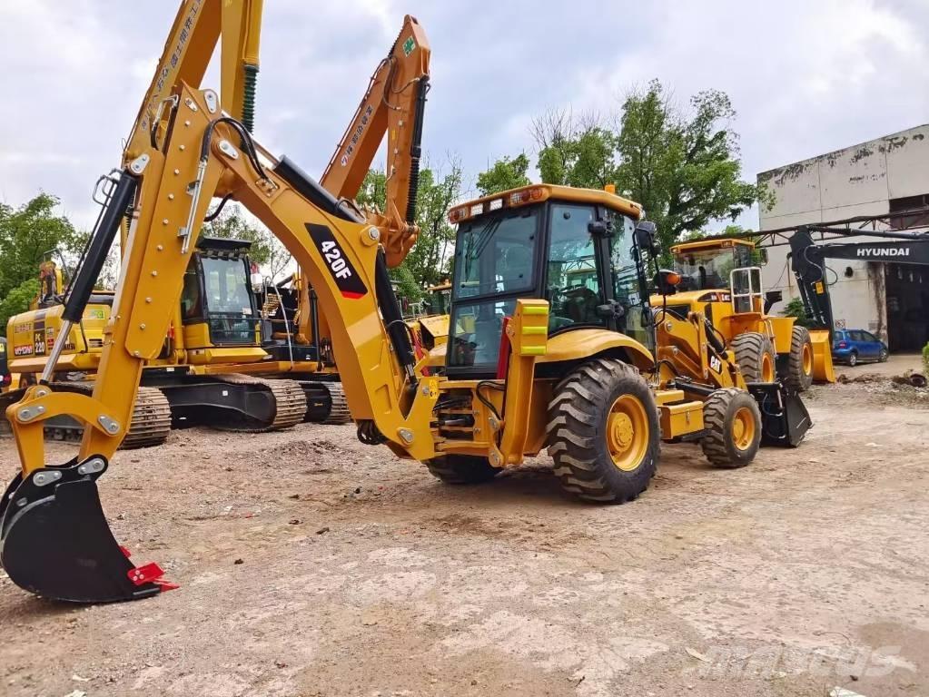 CAT 420 F Kaivurikuormaajat
