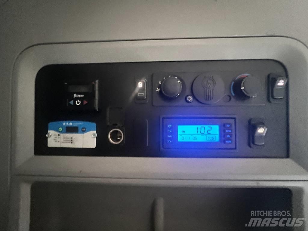 Kenworth T 680 Vetopöytäautot