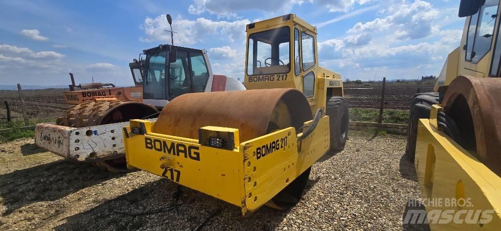 Bomag BW 217 D Yksivalssijyrät
