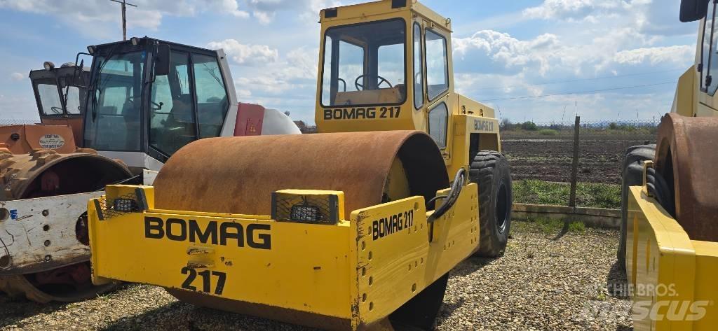 Bomag BW 217 D Yksivalssijyrät