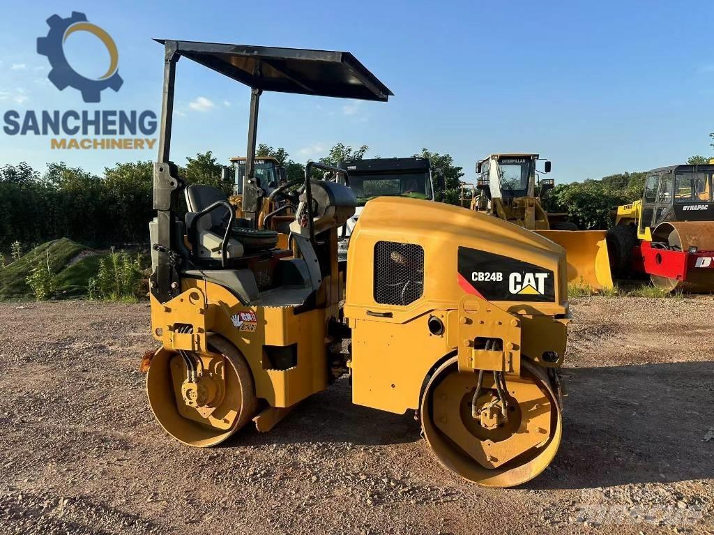 CAT CB24B Tandemjyrät