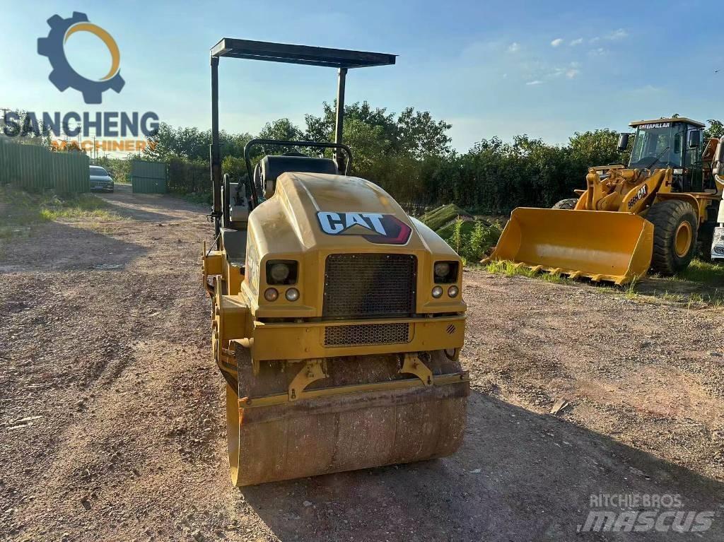 CAT CB24B Tandemjyrät