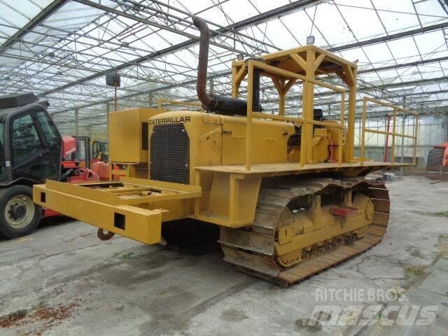 CAT D6C Traktorit