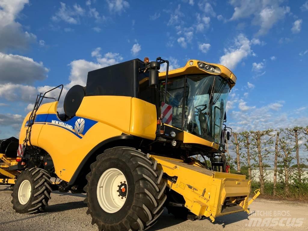 New Holland CX 6090 Leikkuupuimurit