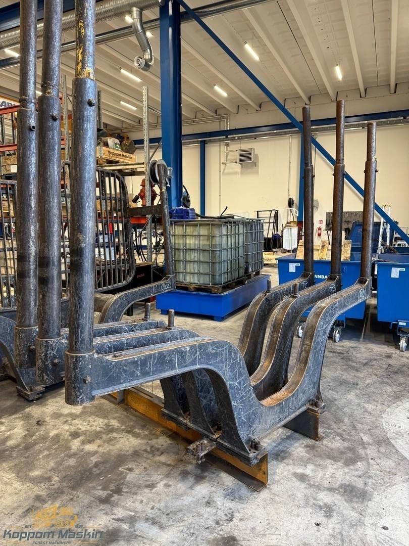 John Deere 1210E Muut