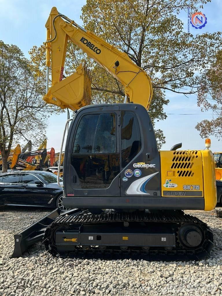 Kobelco SK 75 Telakaivukoneet