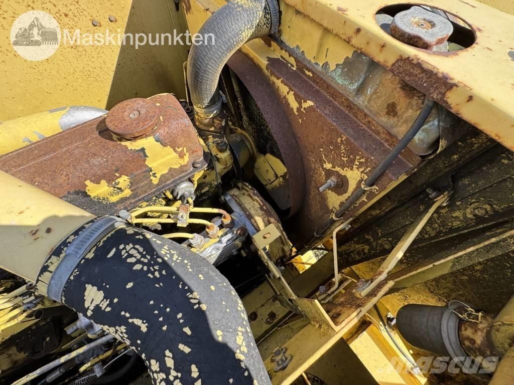 New Holland 1530 Leikkuupuimurit