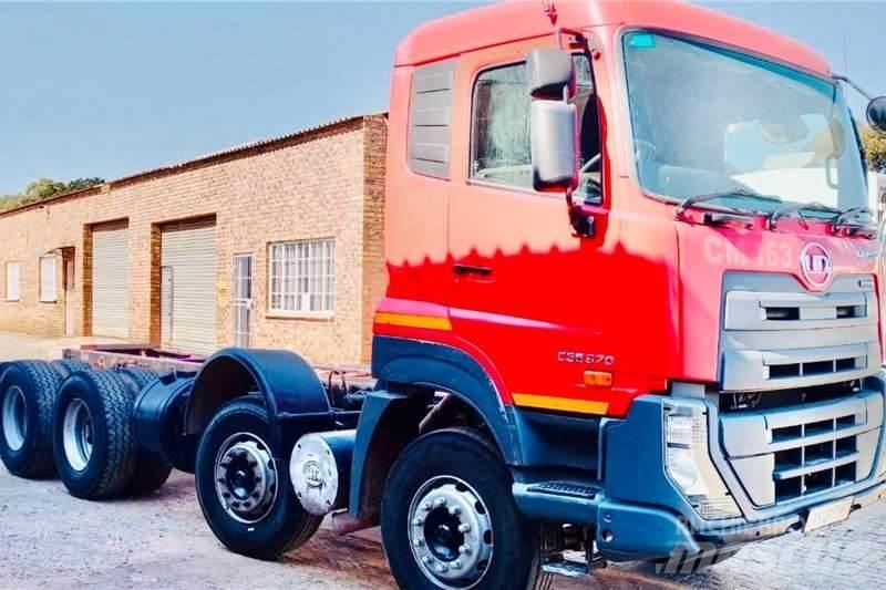 UD CGE 370 8x4 Muut kuorma-autot