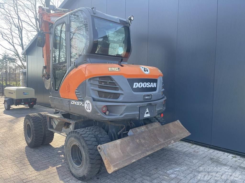 Doosan DX57W Pyöräkaivukoneet