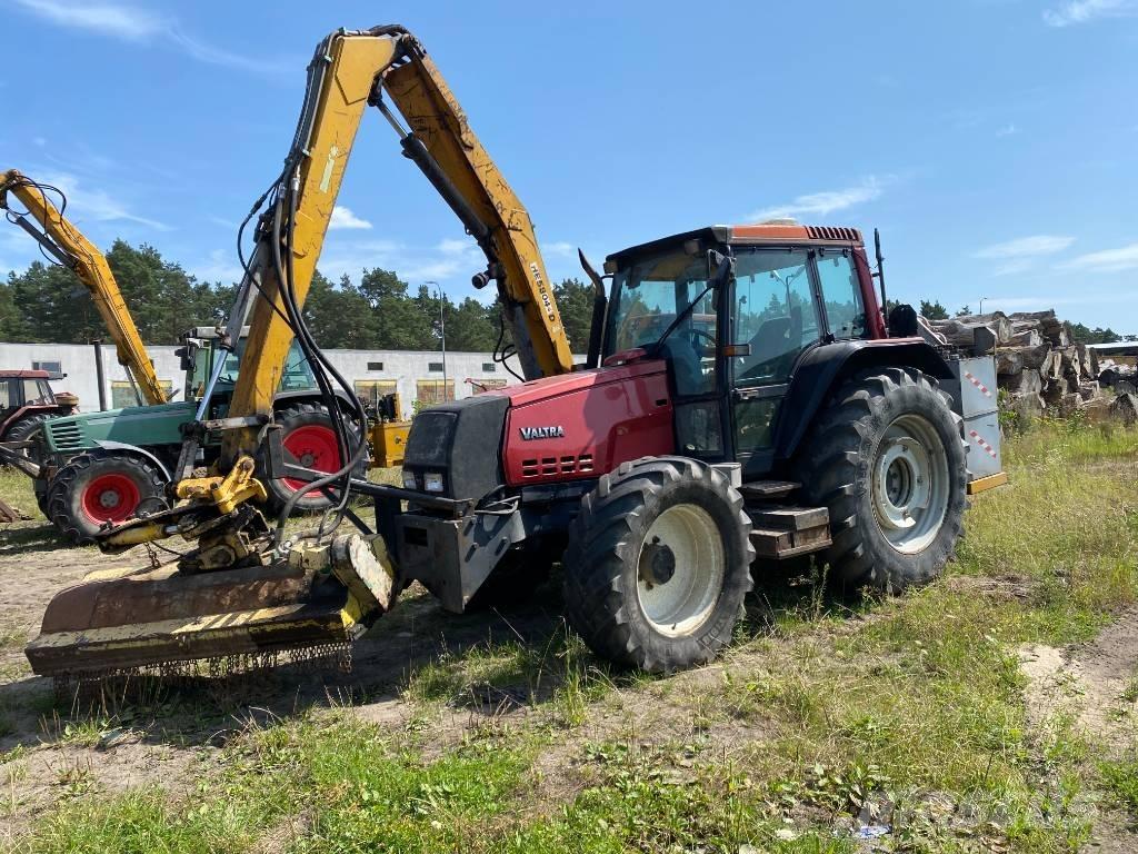 Valtra 6350 Traktorit