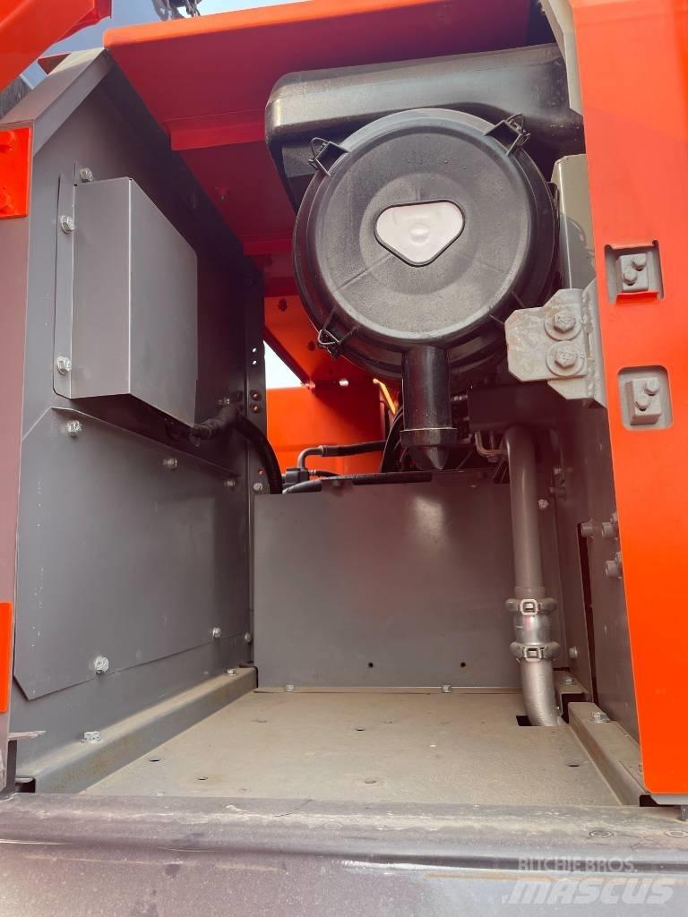 Hitachi 240 Midikaivukoneet 7t - 12t