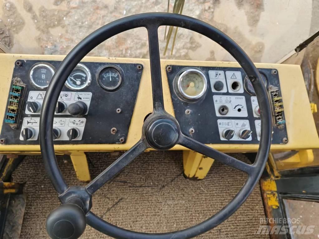 Bomag BW 217 Yksivalssijyrät