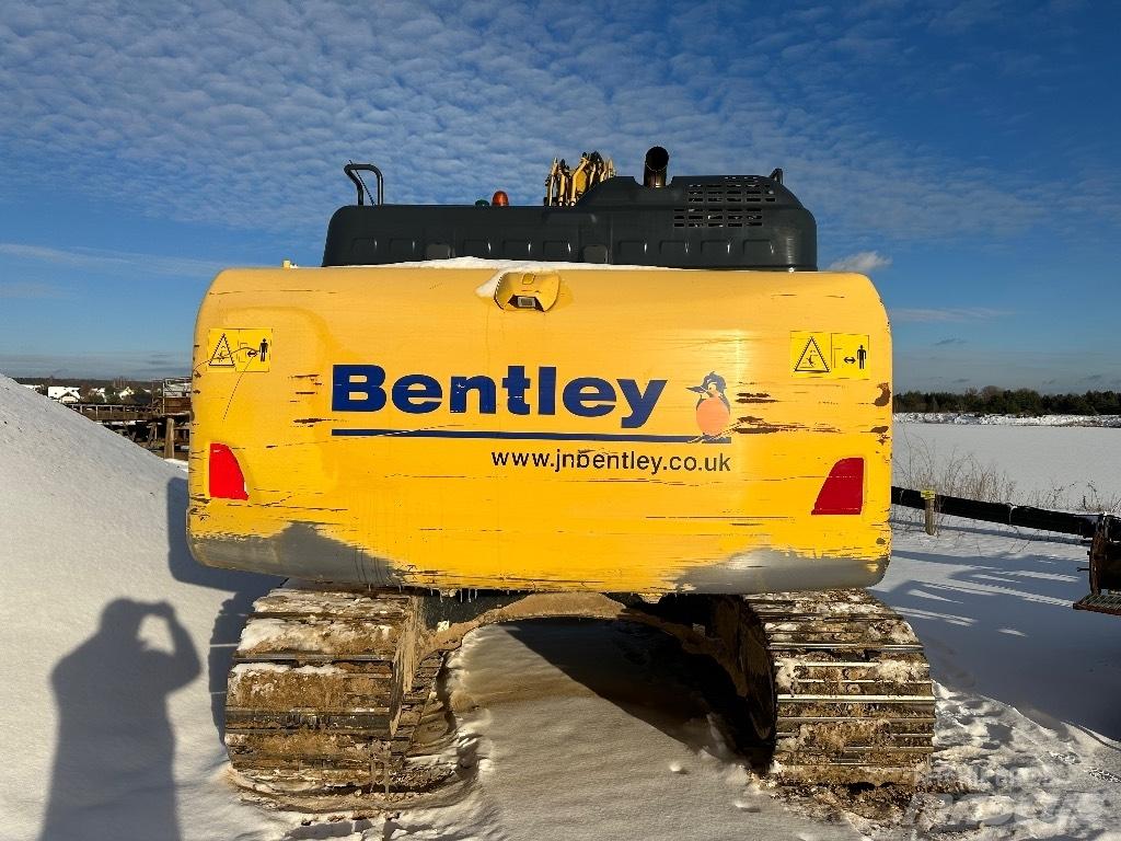 Komatsu PC 210 LC-11 Telakaivukoneet
