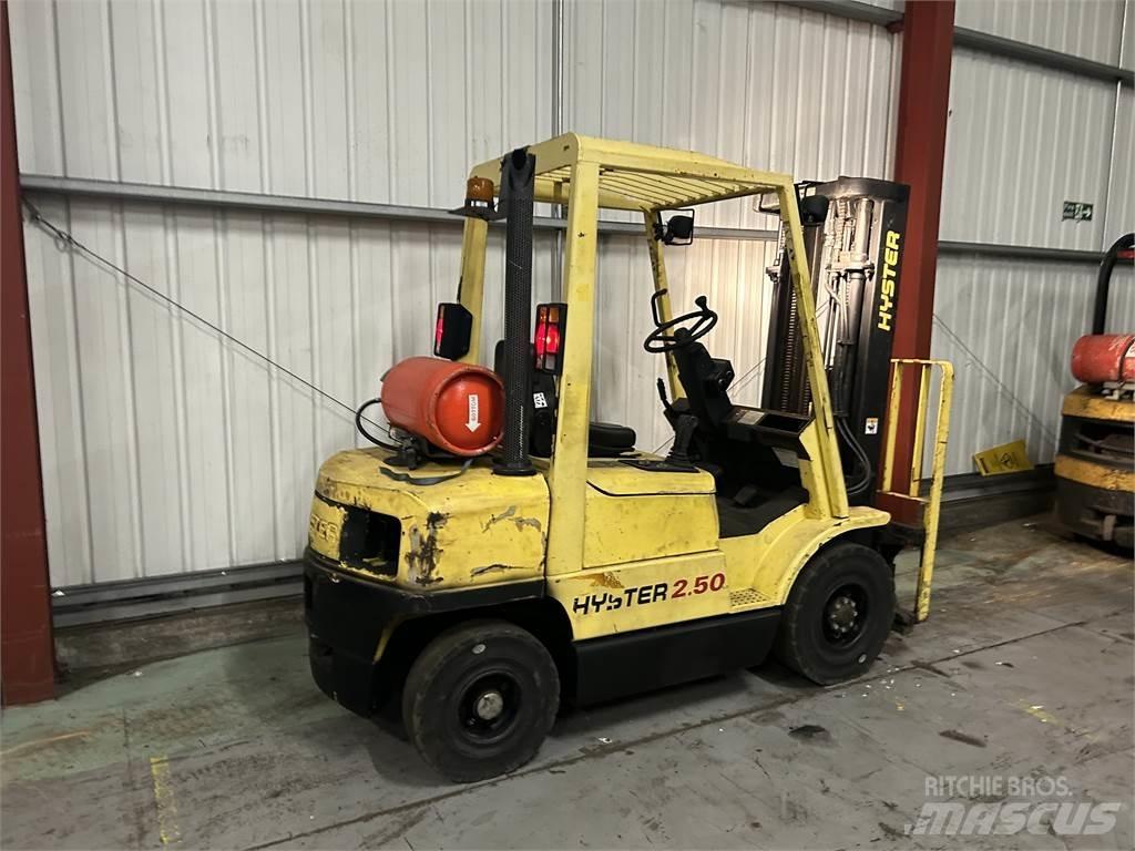 Hyster H2.50XM Nestekaasutrukit