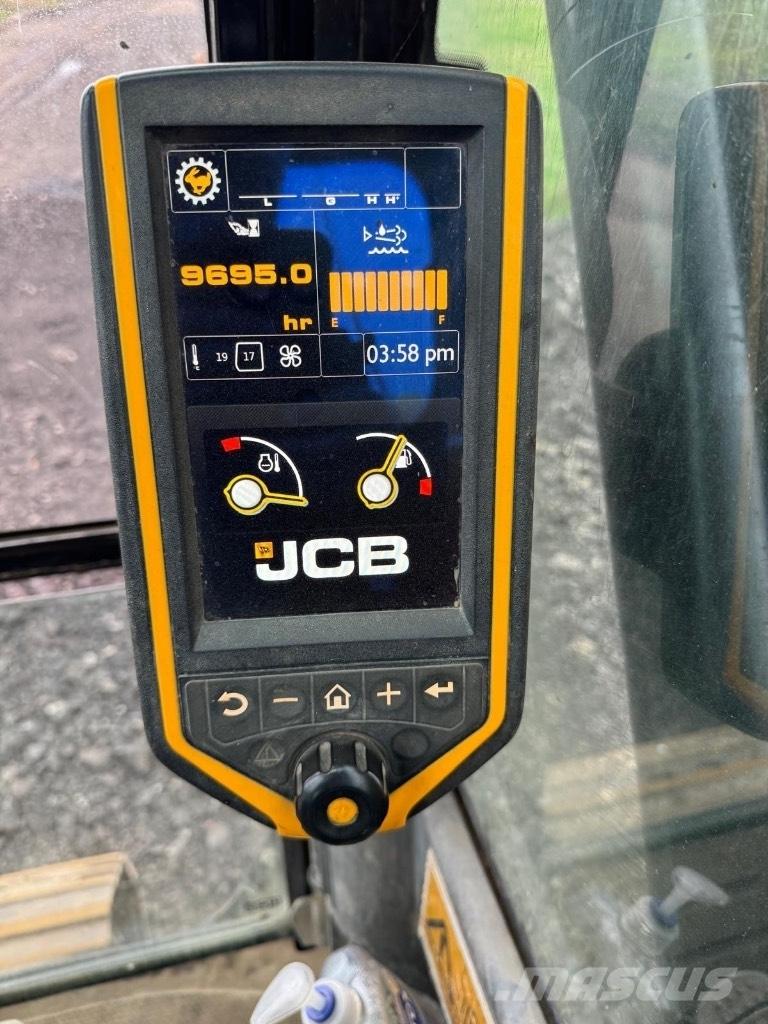 JCB JS 145 LC Telakaivukoneet