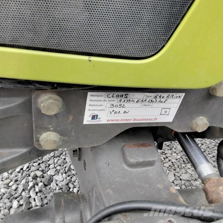 CLAAS 640 ARION Traktorit