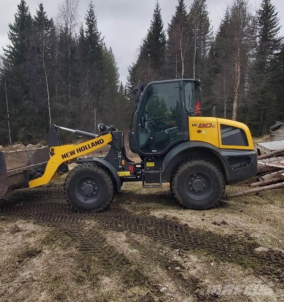 New Holland W80C Pyöräkuormaajat