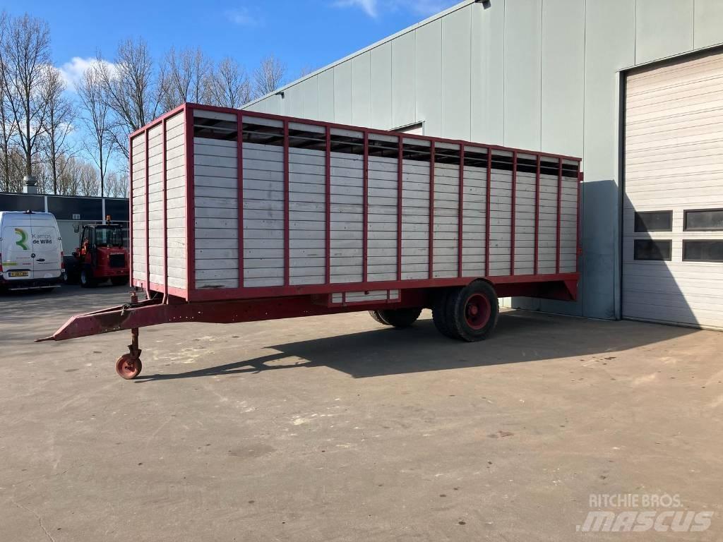 Veewagen  Eläinkuljetusperävaunut