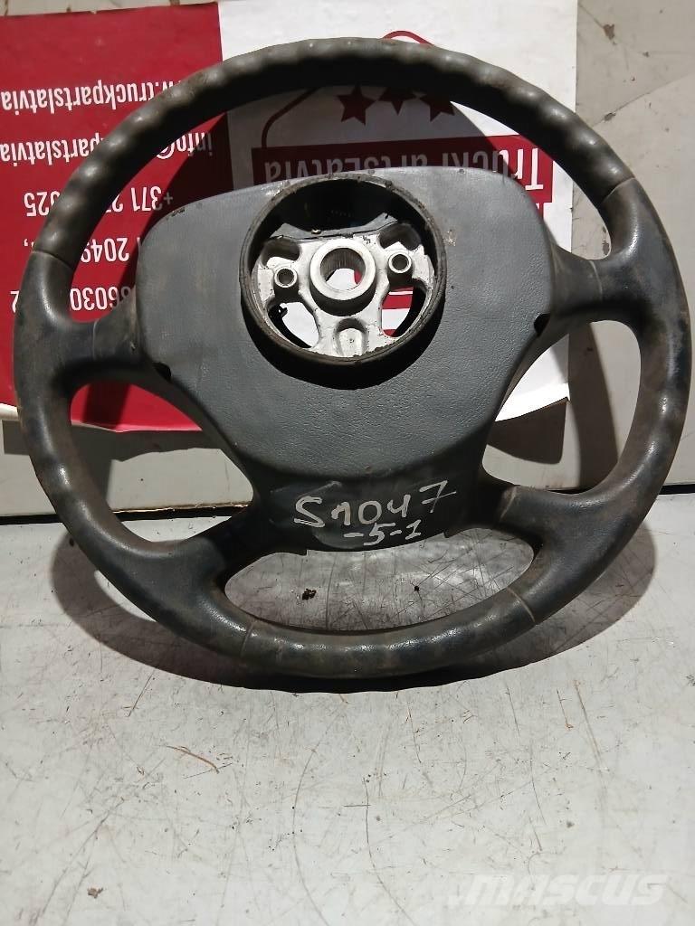Scania P 420   1495393 Ohjaamot ja sisustat