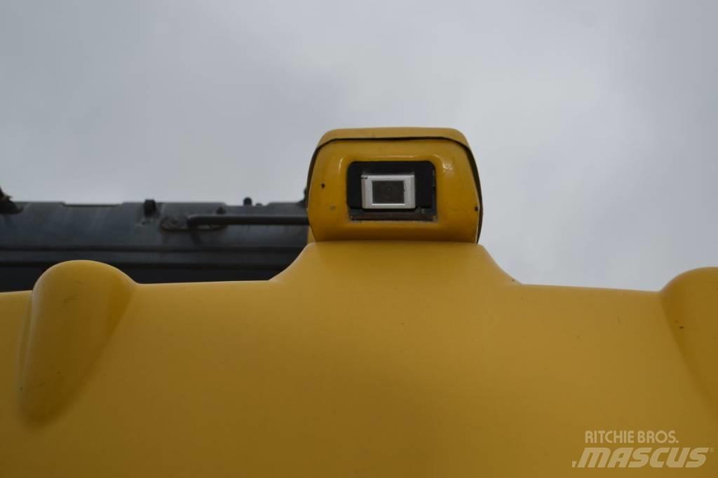 Komatsu PC 138 US-10 Telakaivukoneet