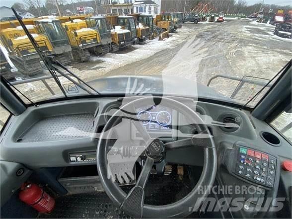 Bell B30E Dumpperit