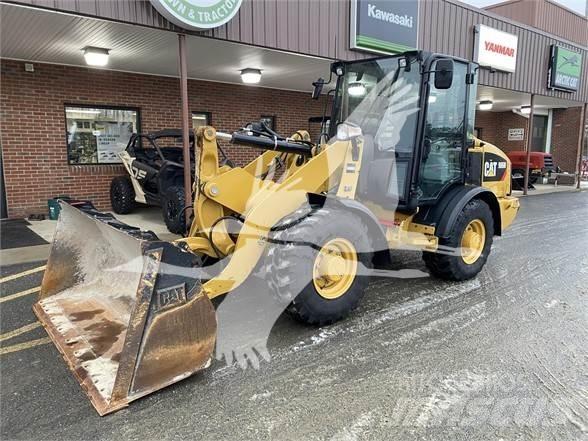CAT 906M Pyöräkuormaajat