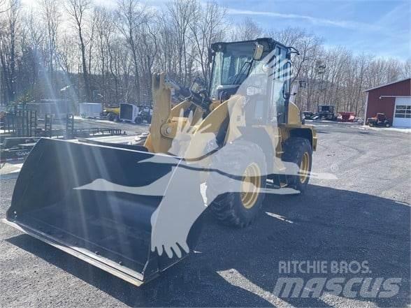 CAT 910 Pyöräkuormaajat