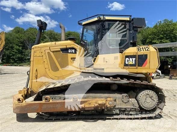 CAT D7E Telaketjupuskutraktorit