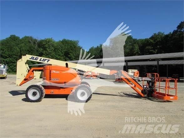 JLG 600AJ Kuukulkijat