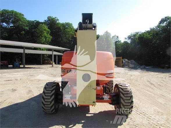 JLG 600AJ Kuukulkijat