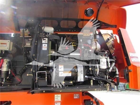 JLG 600S Teleskooppipuominostimet