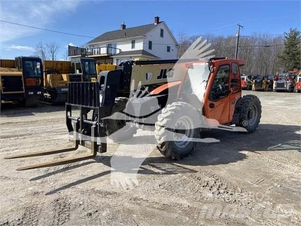 JLG 742 Kurottajat