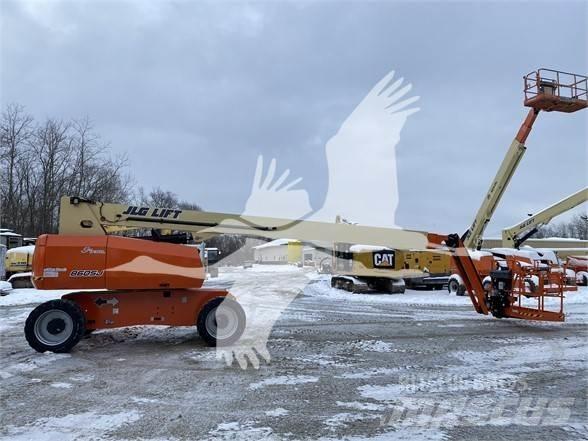 JLG 860SJ Teleskooppipuominostimet