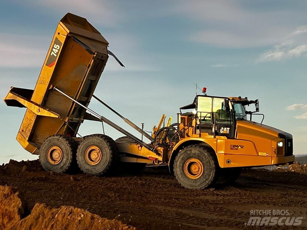 CAT 745 Dumpperit