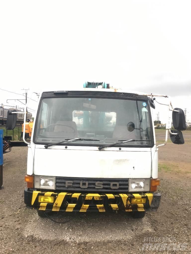 Mitsubishi DC-700BR Betonipumppuautot
