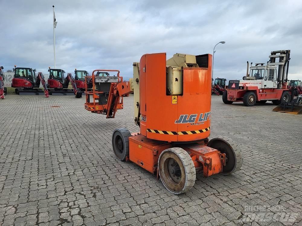 JLG E 300 AJP Kuukulkijat