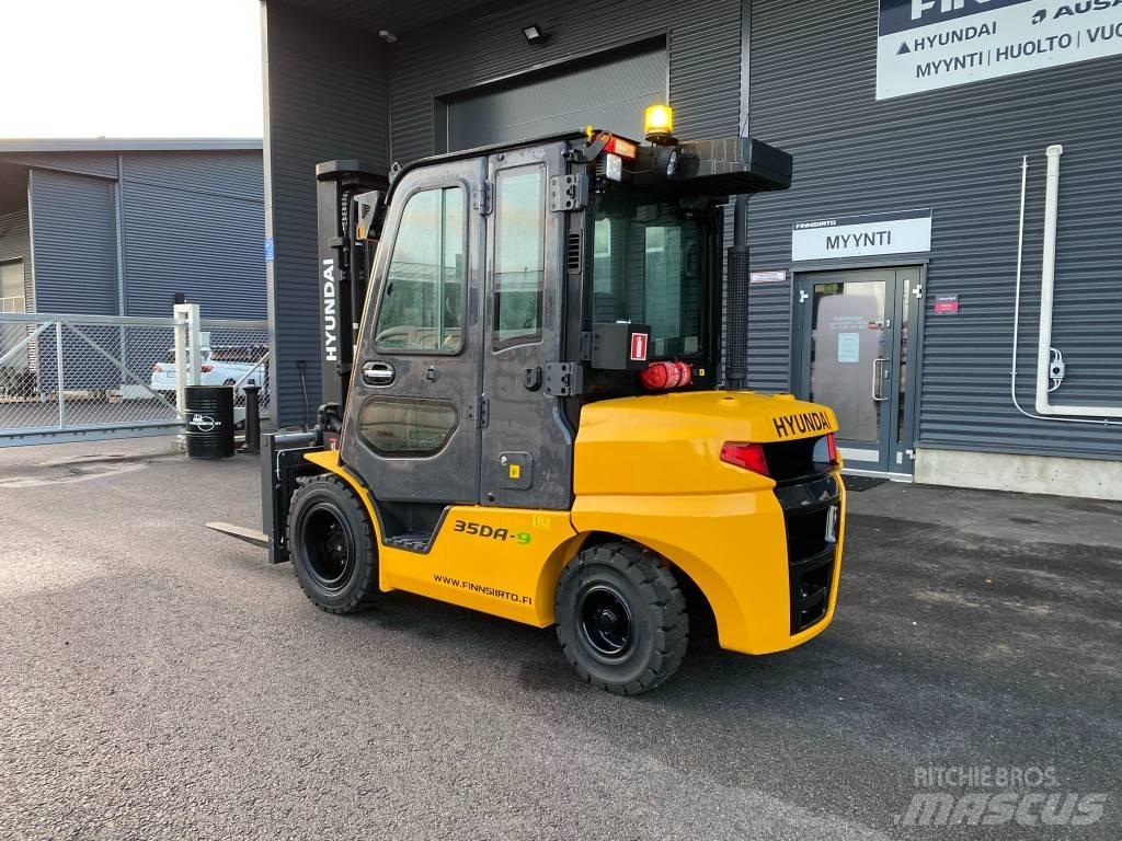 Hyundai 35DA-9 Dieseltrukit