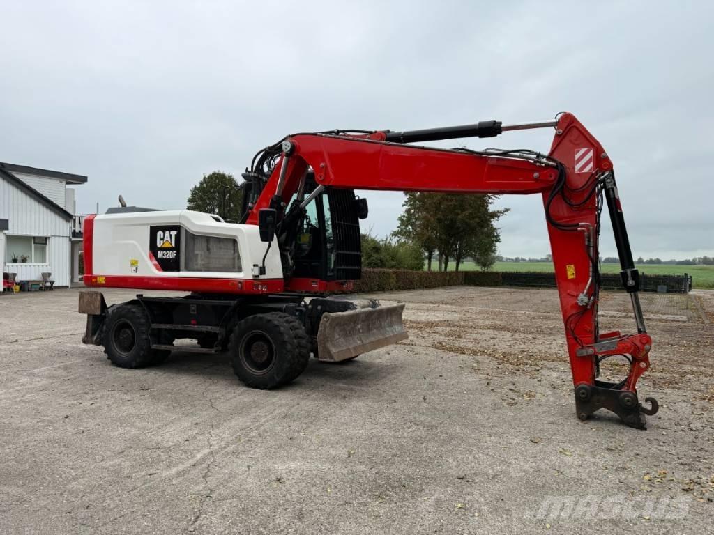 CAT M320F Pyöräkaivukoneet