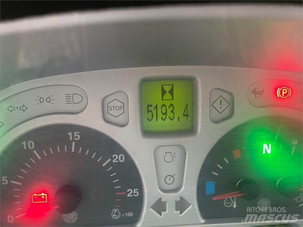 Steyr 6135 Profi Traktorit