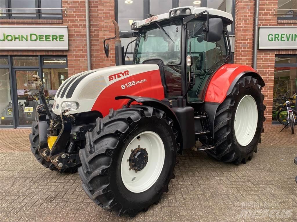 Steyr 6135 Profi Traktorit