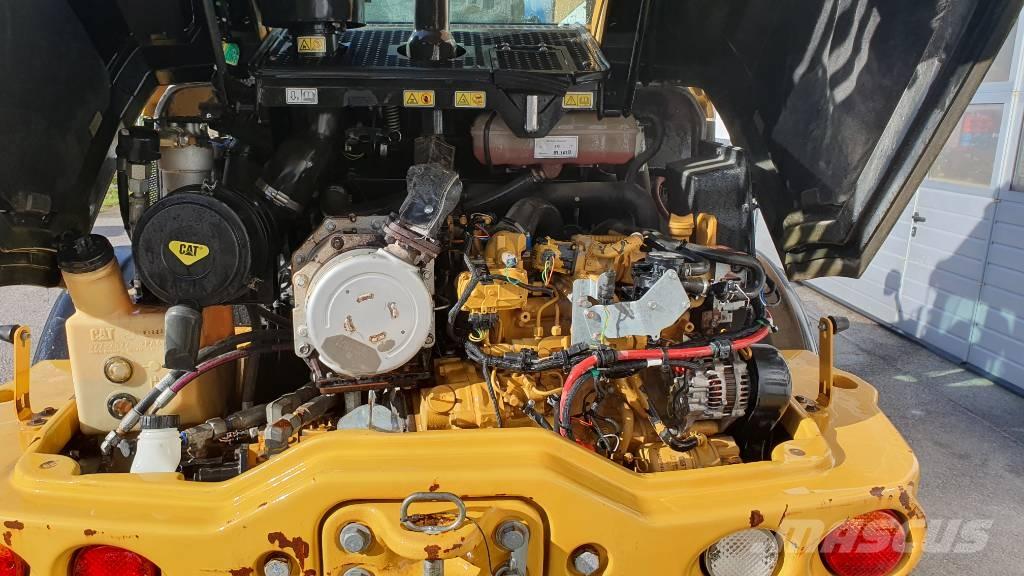 CAT 908 M Pyöräkuormaajat