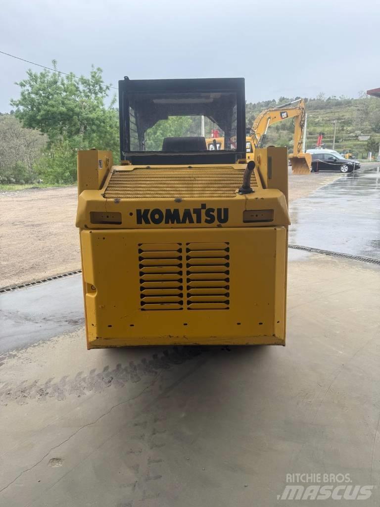 Komatsu SK 07 J-2 Liukuohjatut kuormaajat