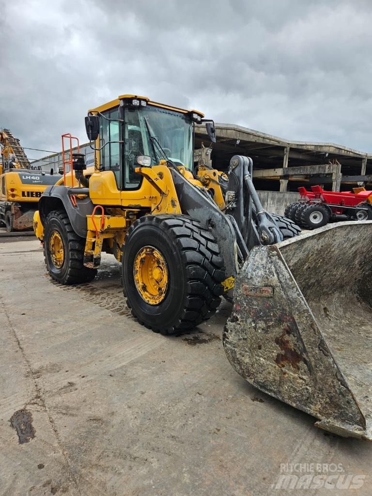 Volvo L 110 H Pyöräkuormaajat