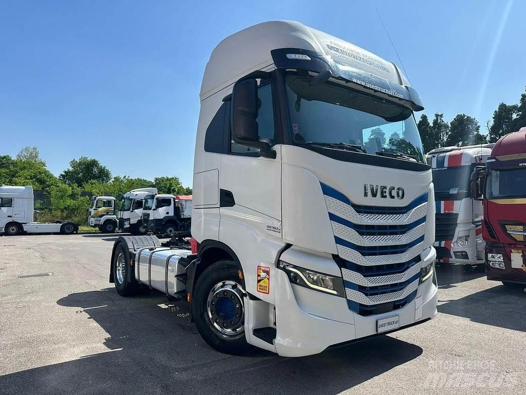 Iveco S-Way 570 Vetopöytäautot