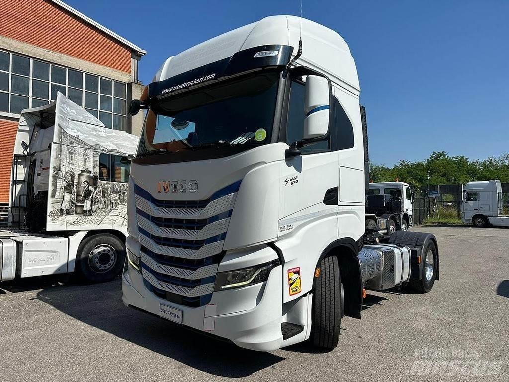 Iveco S-Way 570 Vetopöytäautot