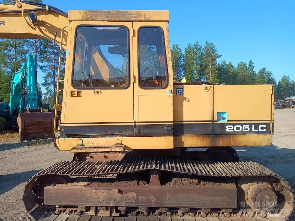 CAT 205LC Telakaivukoneet