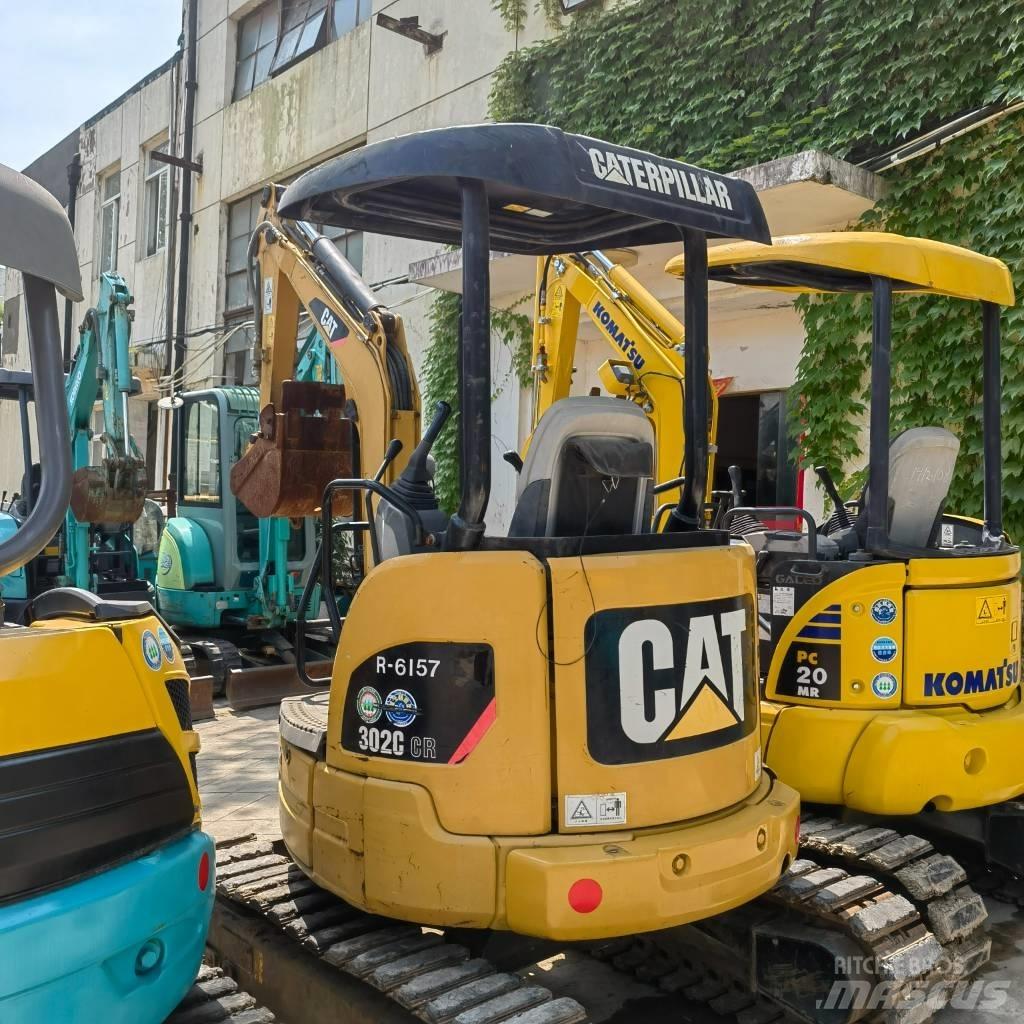 CAT 302 Minikaivukoneet < 7t