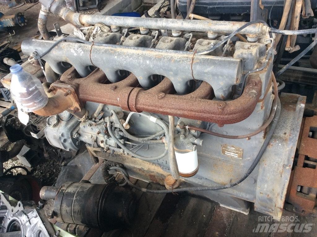 Renault 133-54 Moottorit