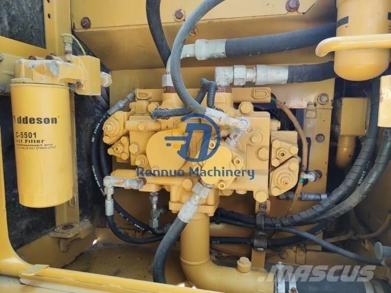 CAT 315D2 Midikaivukoneet 7t - 12t