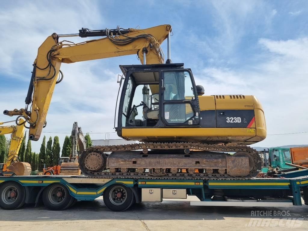 CAT 323 D L Telakaivukoneet